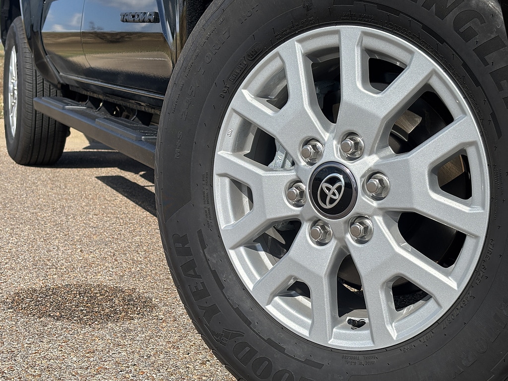 New 2026 Toyota Tacoma SR5 4X4 DOUBLE CAB