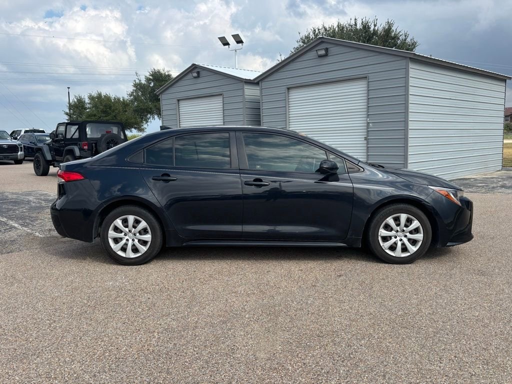 Used 2020 Toyota Corolla LE Sedan
