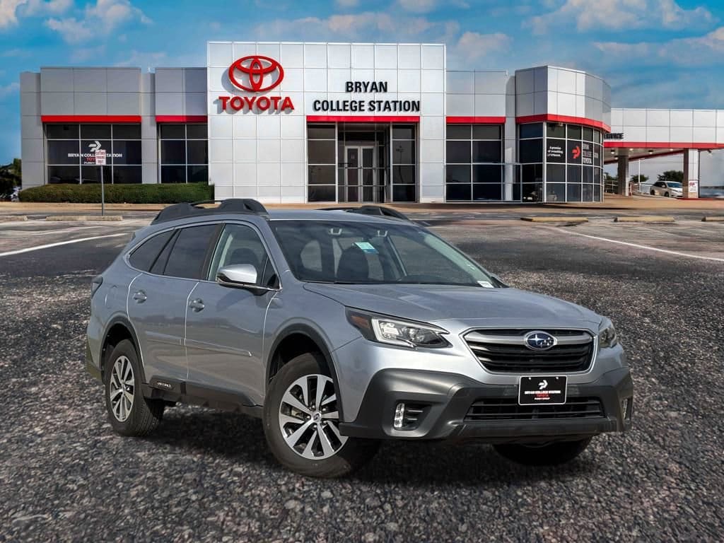 2022 Subaru Outback Premium's photo