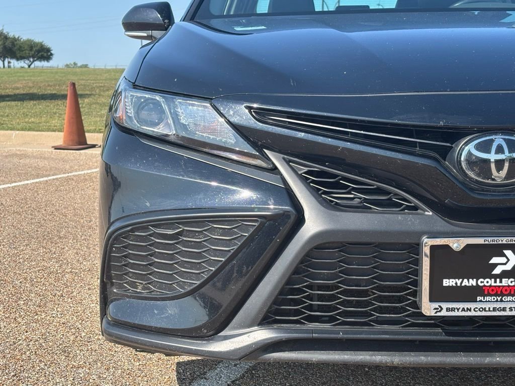 2023 Toyota Camry SE photo 4