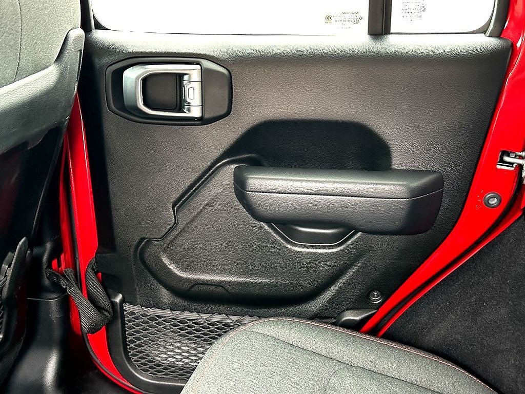 2025 Jeep Wrangler 4-Door Rubicon - Photo 20