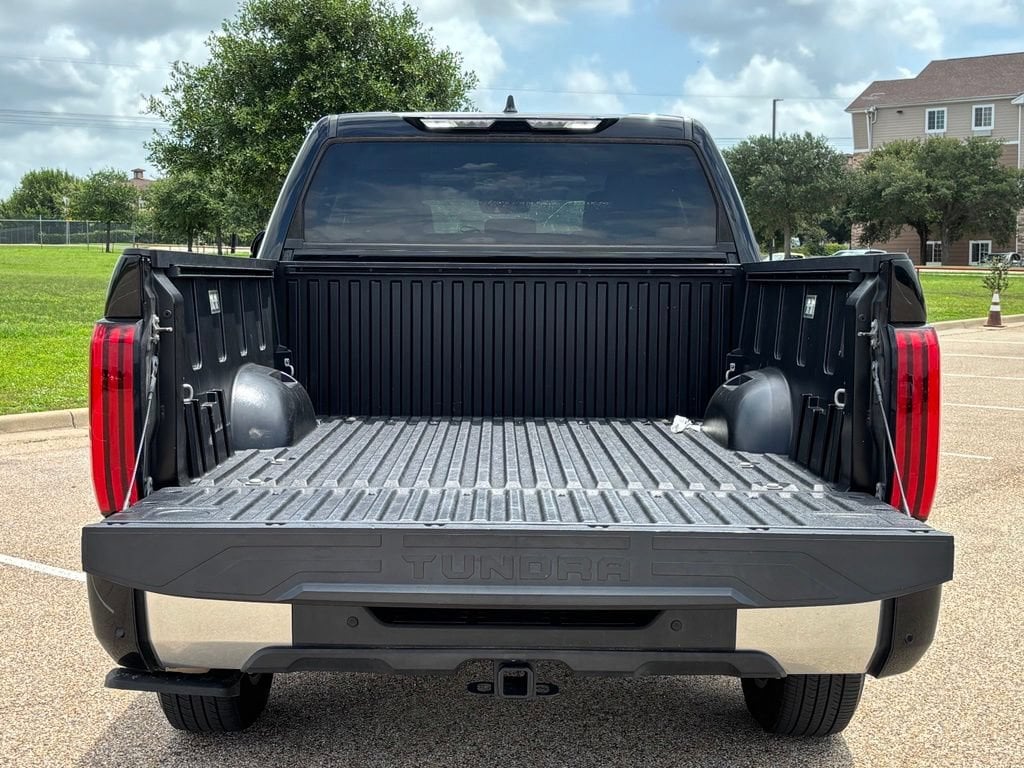2023 Toyota Tundra Limited - Photo 6