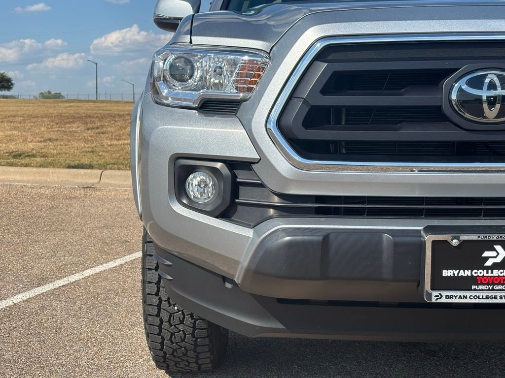 2023 Toyota Tacoma SR5 V6 photo 4