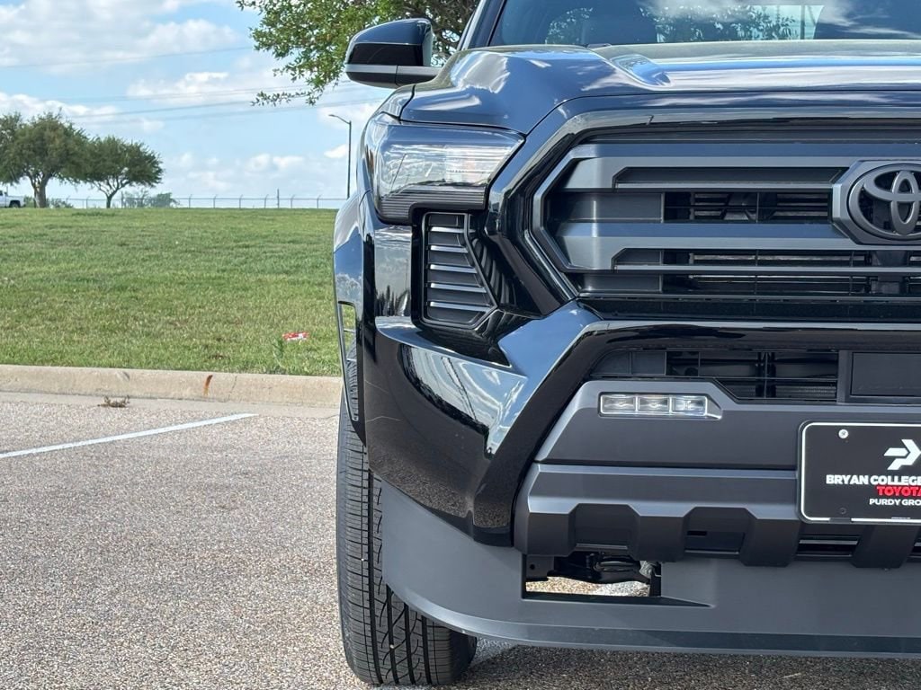 New 2026 Toyota Tacoma SR5 4X4 DOUBLE CAB
