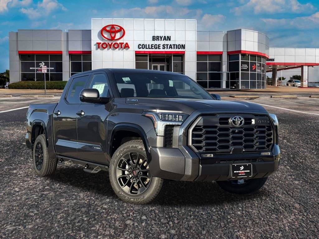 2026 Toyota Tundra Platinum's photo
