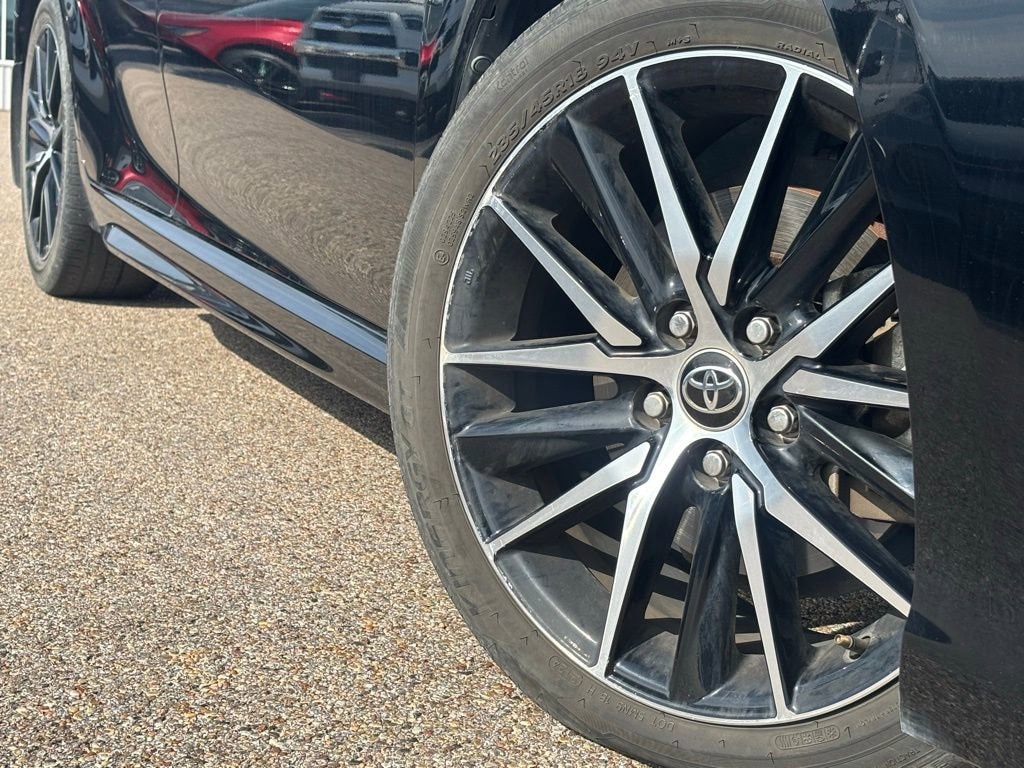 Used 2023 Toyota Camry SE Sedan