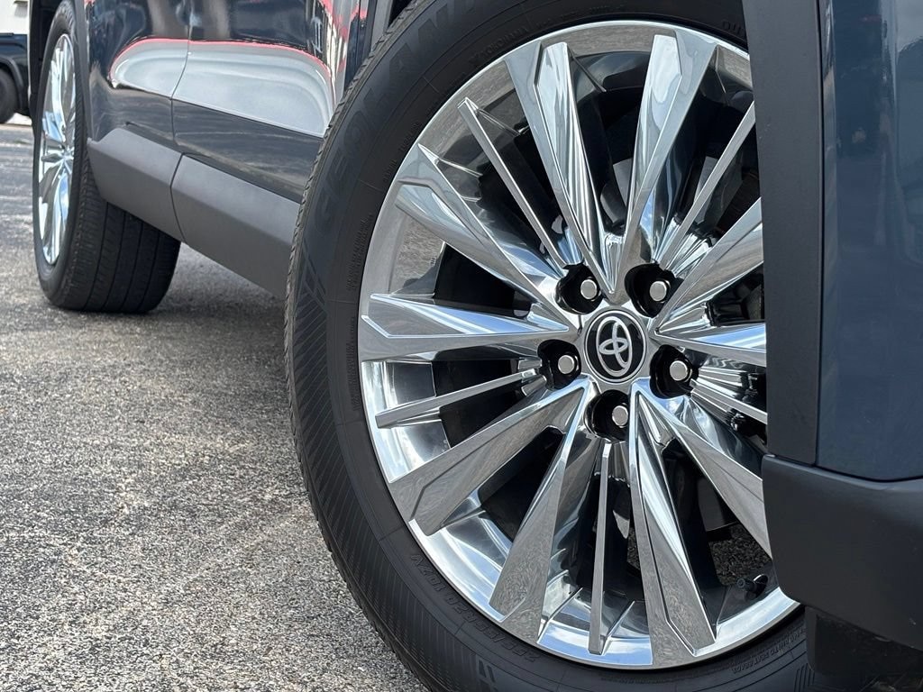 Used 2024 Toyota Grand Highlander Platinum SUV