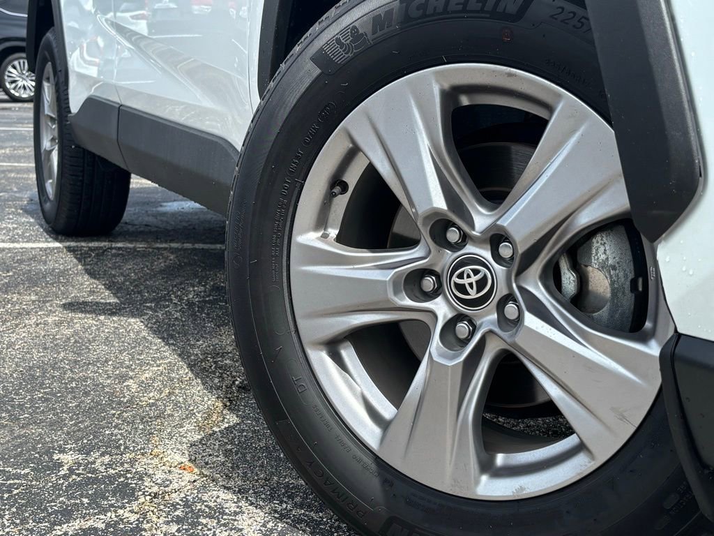 Used 2024 Toyota RAV4 XLE with VIN 2T3W1RFV0RW345472 for sale in Bryan, TX