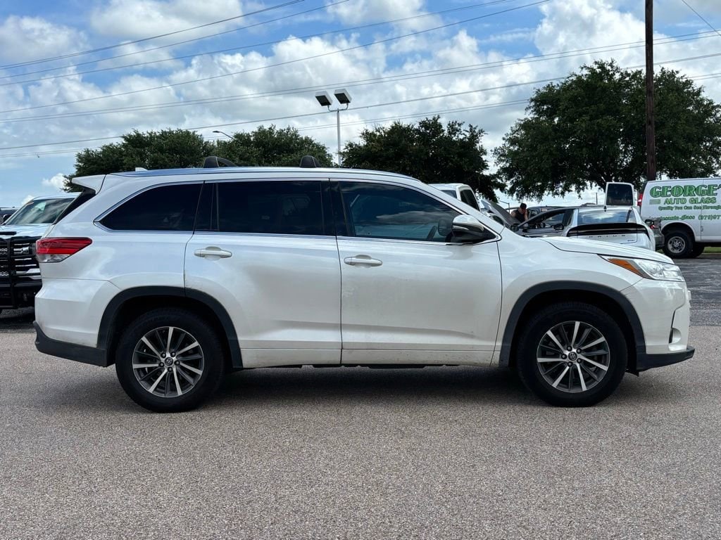 Used 2018 Toyota Highlander XLE V6 SUV
