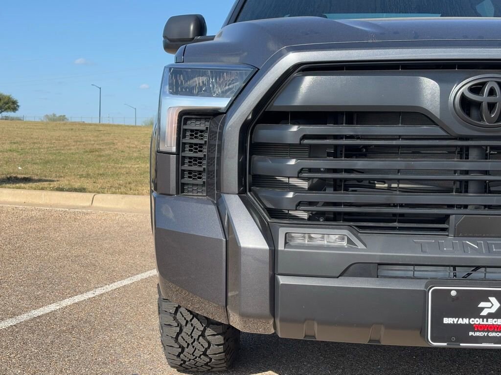 New 2026 Toyota Tundra SR5 SR5 CREWMAX 5.5