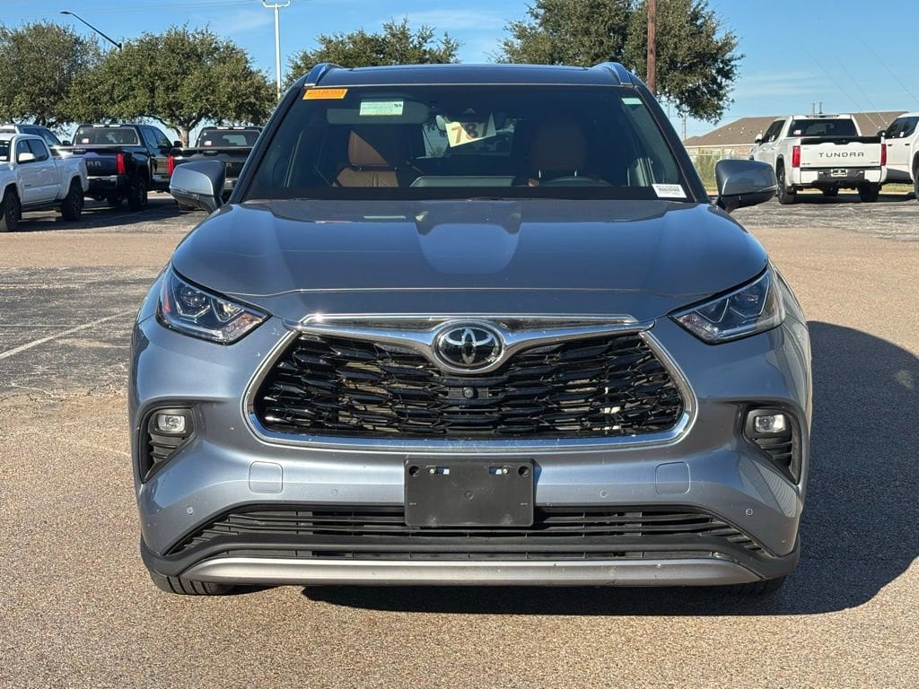 Used 2022 Toyota Highlander Platinum SUV