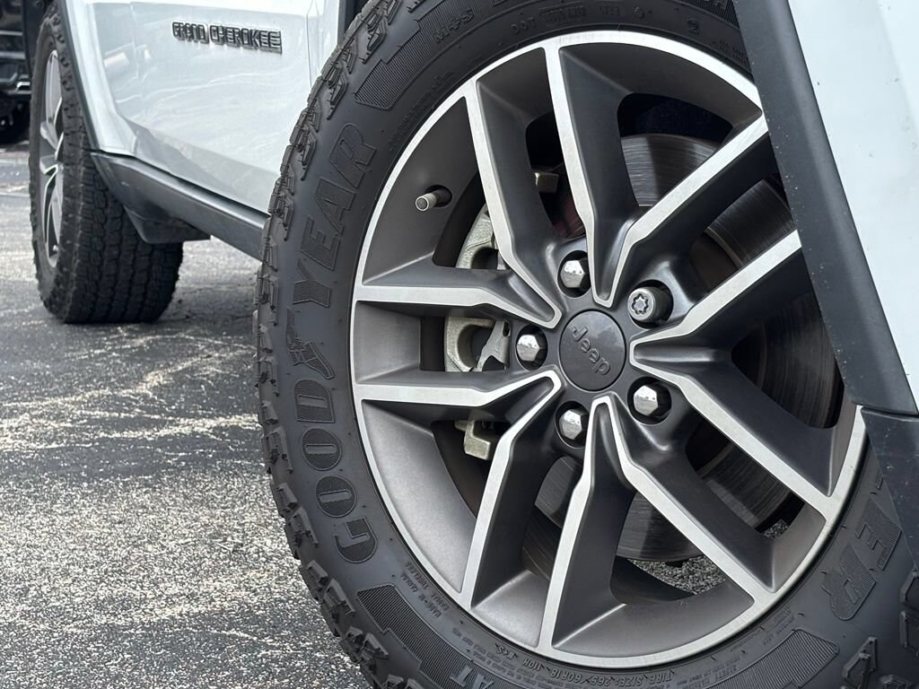Used 2021 Jeep Grand Cherokee Limited SUV