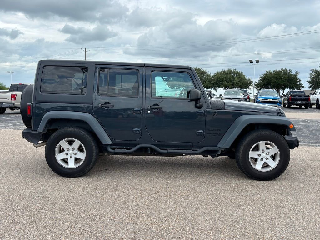 2016 Jeep Wrangler Unlimited Sport photo 4