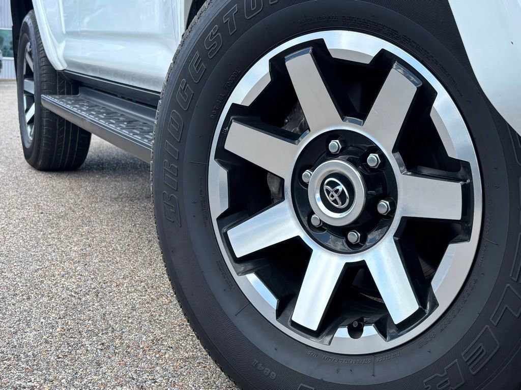 2024 Toyota 4Runner TRD Premium photo 2