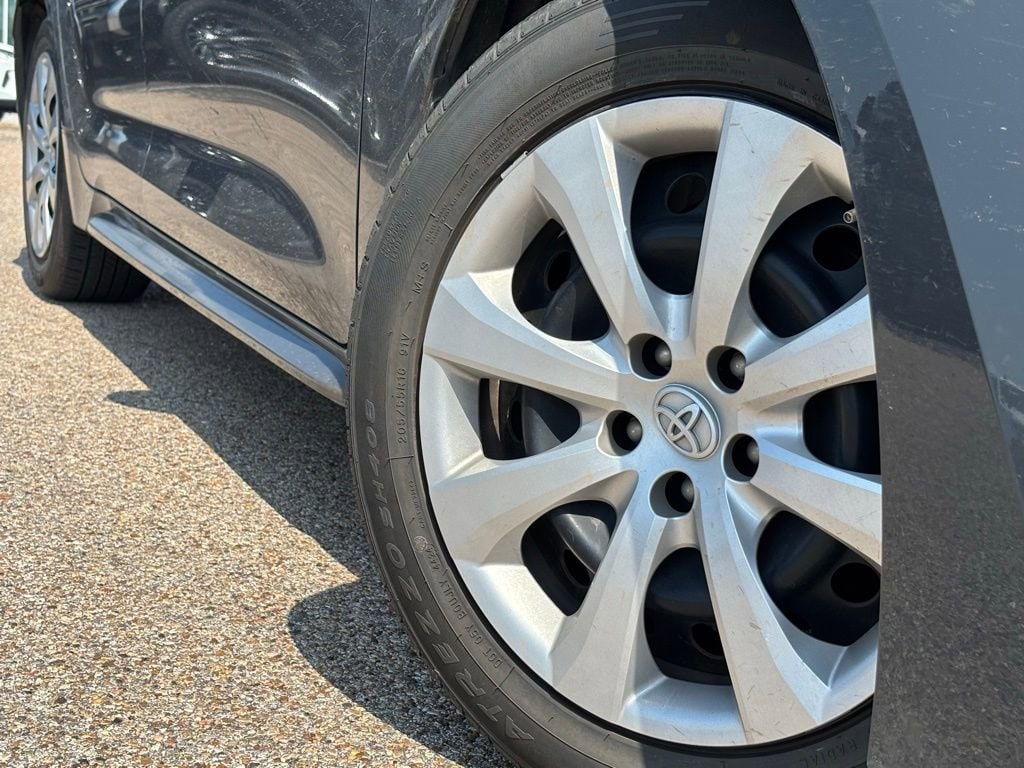 Used 2023 Toyota Corolla LE with VIN 5YFB4MDE6PP031182 for sale in Northfield, Minnesota