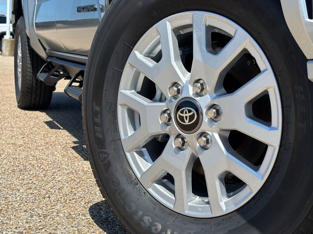 New 2026 Toyota Tacoma SR5 4X2 DOUBLE CAB
