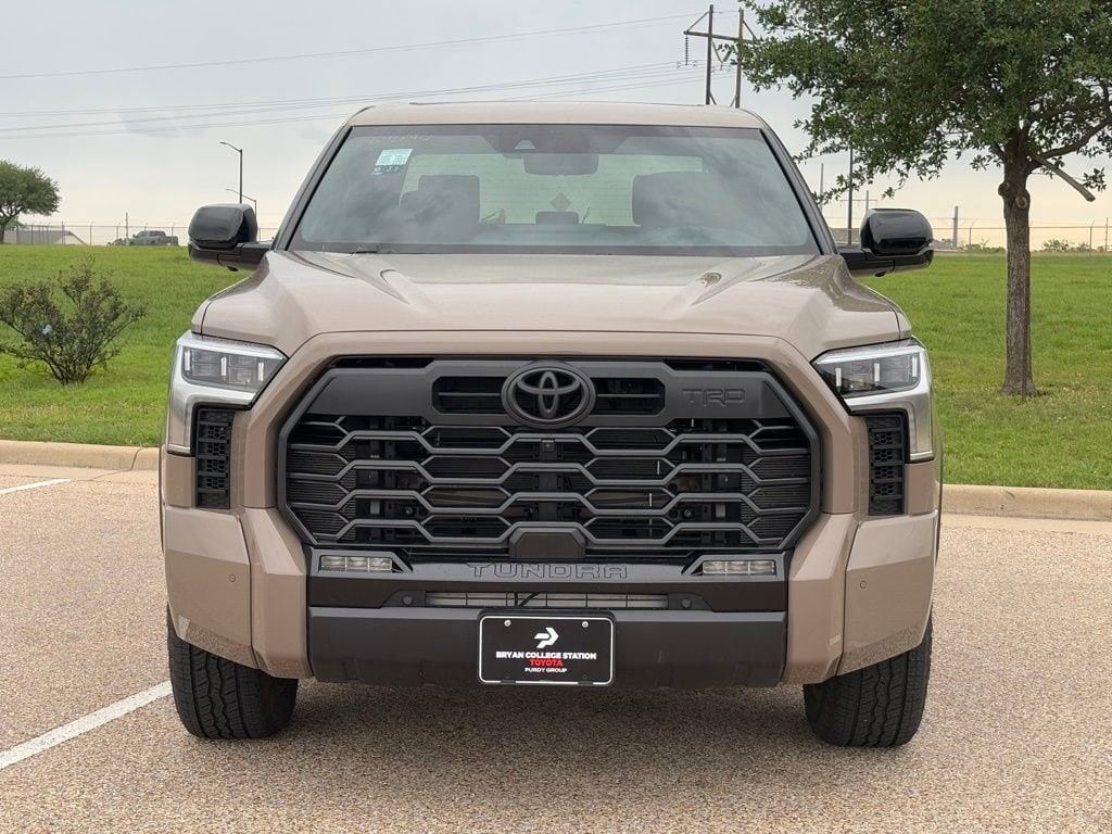 New 2026 Toyota Tundra Limited LIMITED CREWMAX 5.5