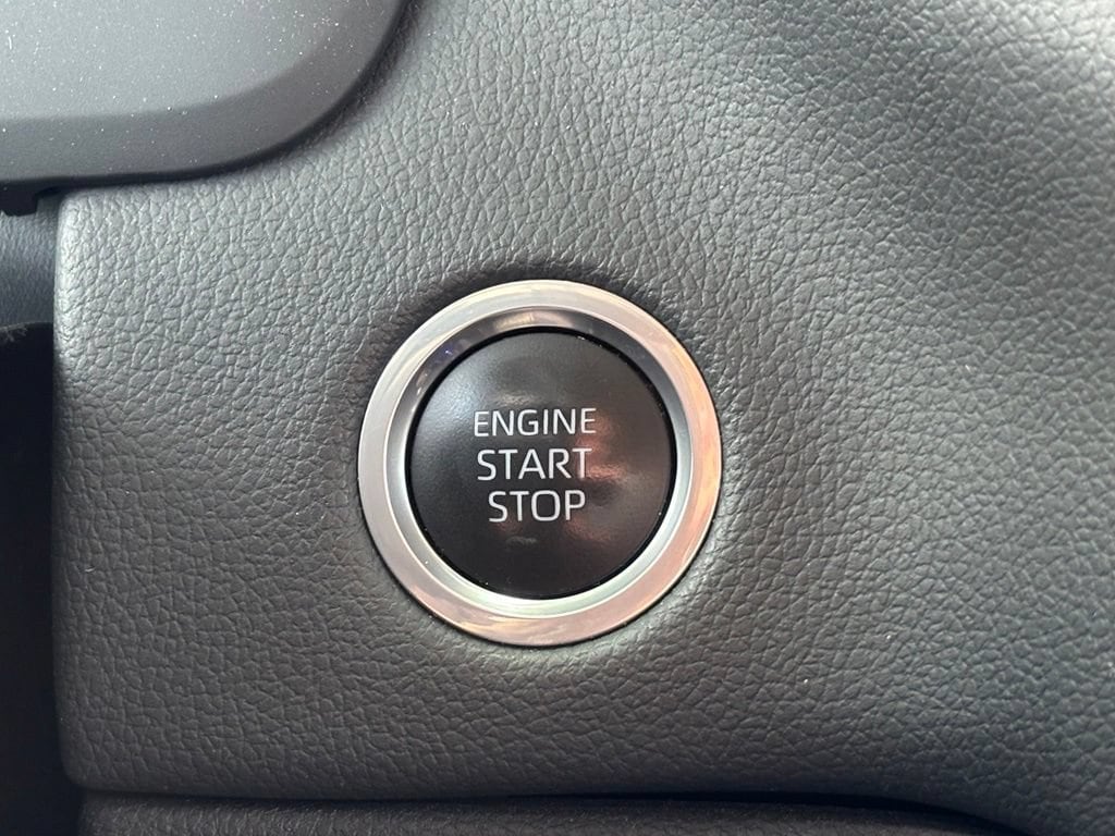 2023 Toyota Tundra Limited - Photo 13