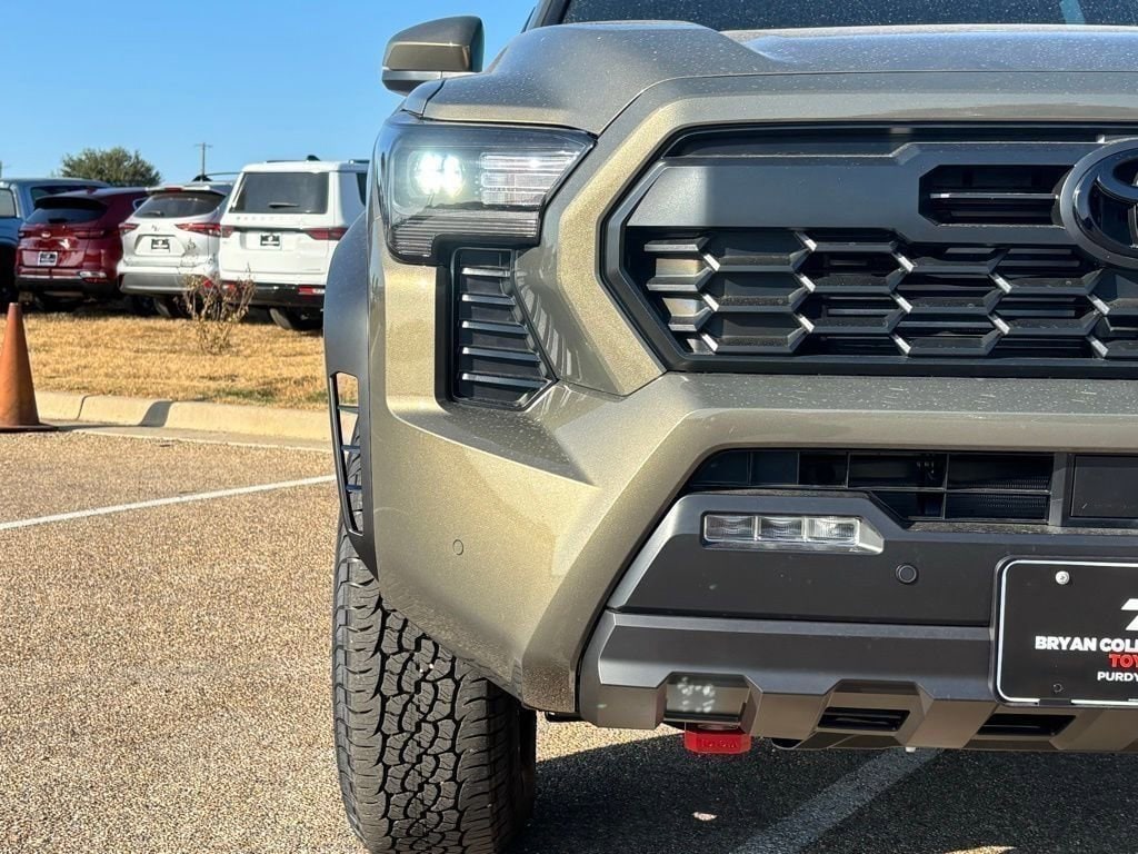 New 2025 Toyota Tacoma TRD Off-Road 4X4 DOUBLE CAB