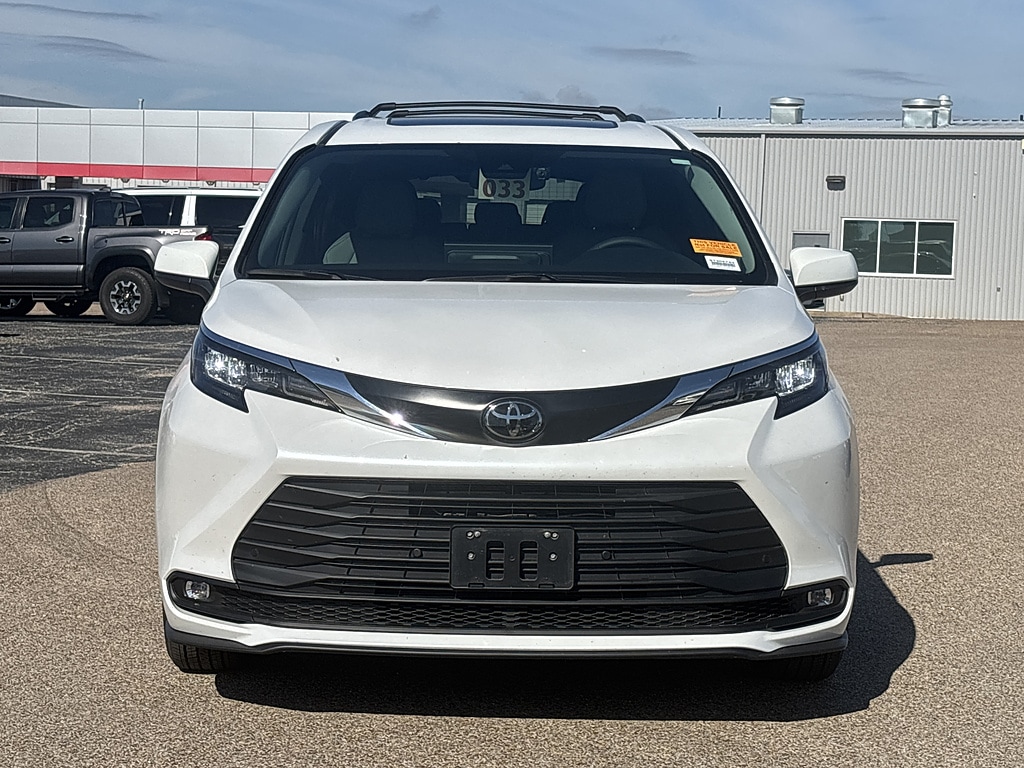 Certified 2026 Toyota Sienna XLE Van Passenger Van