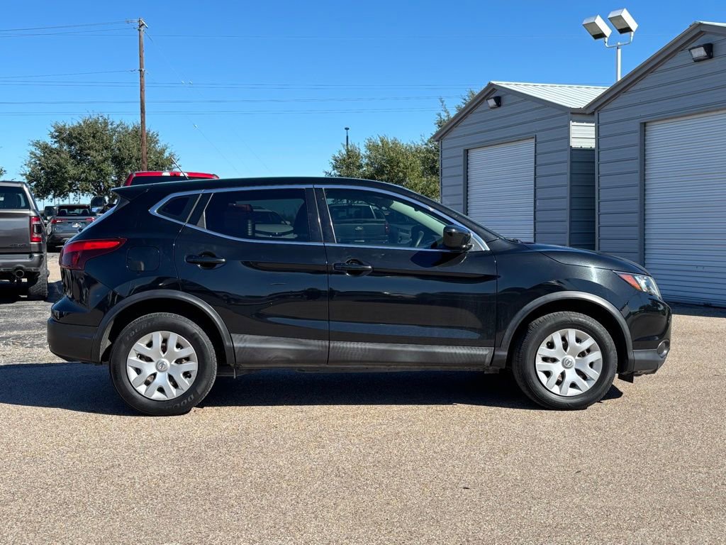 2019 Nissan Rogue Sport S photo 4