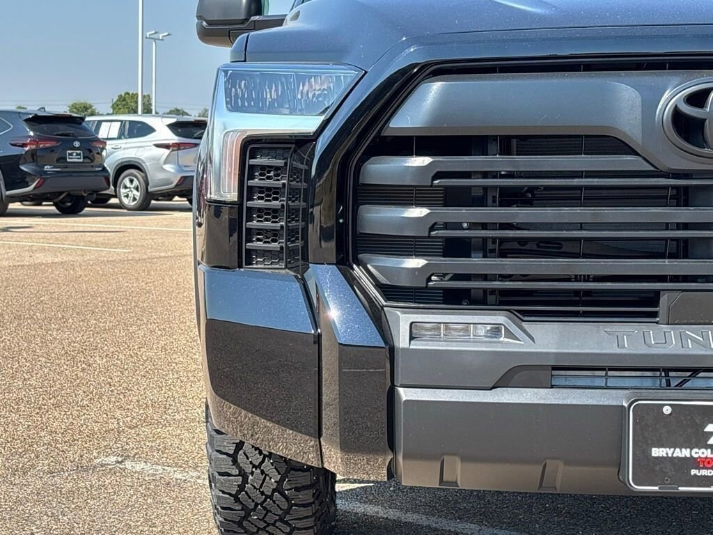 New 2026 Toyota Tundra SR5 SR5 CREWMAX 5.5