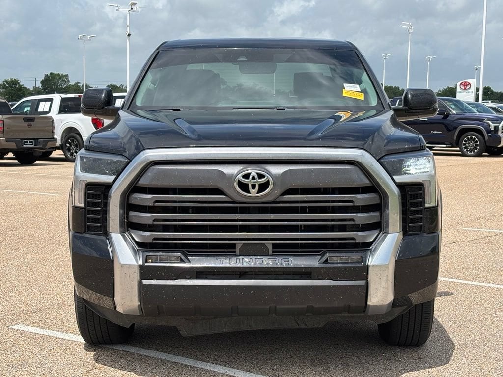2023 Toyota Tundra Limited - Photo 3