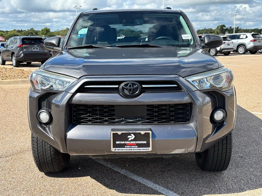 2020 Toyota 4Runner SR5 photo 2