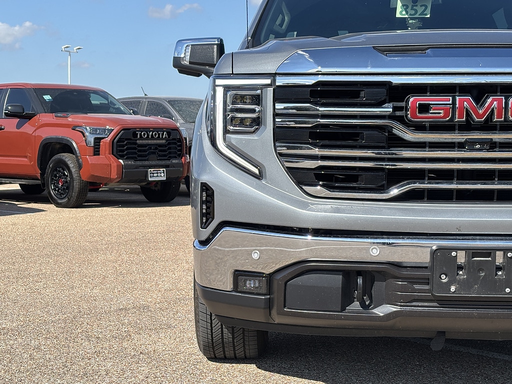 Used 2026 GMC Sierra 1500 SLT Truck Crew Cab