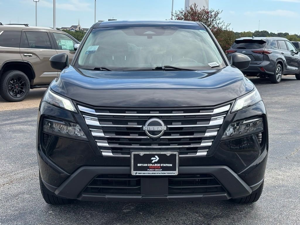 Used 2024 Nissan Rogue S SUV