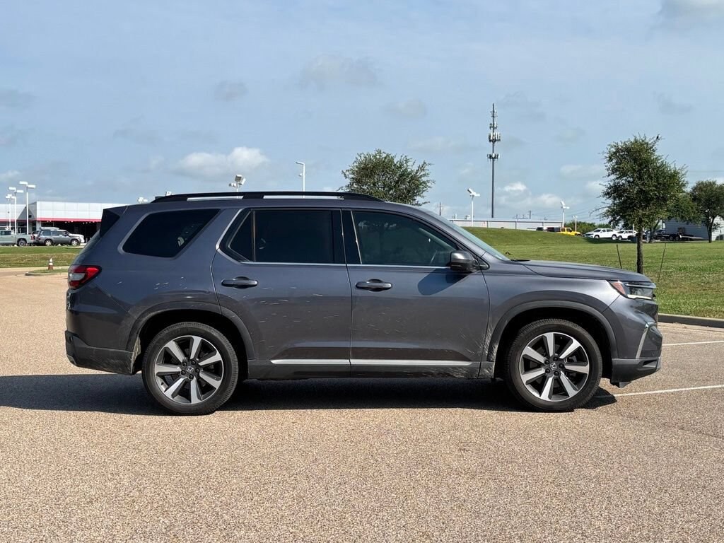 Used 2023 Honda Pilot Elite SUV