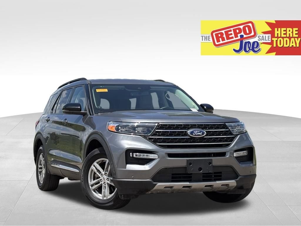2023 Ford Explorer XLT 4WD's photo