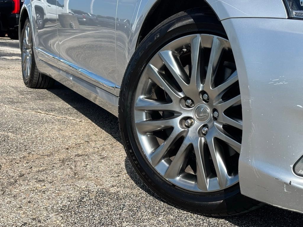 Used 2015 Lexus LS L with VIN JTHGL5EF7F5055491 for sale in Bryan, TX