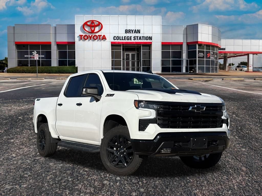 Used 2025 Chevrolet Silverado 1500 LT Trail Boss Truck Crew Cab