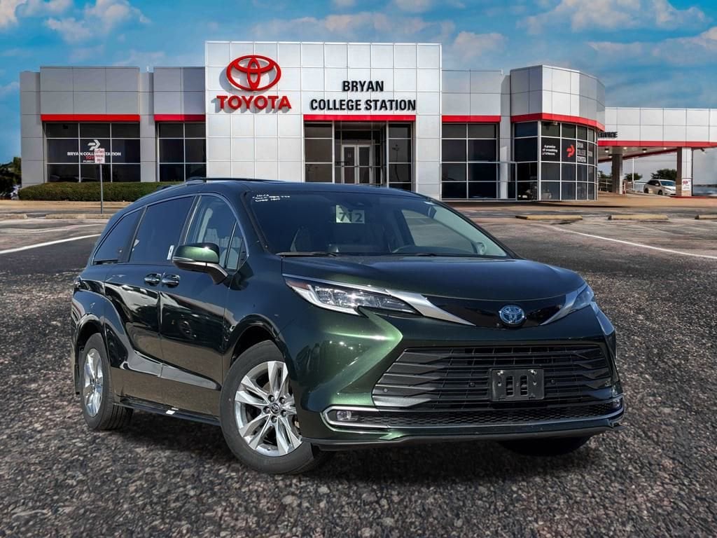 Used 2024 Toyota Sienna Limited 7 Passenger Van Passenger Van