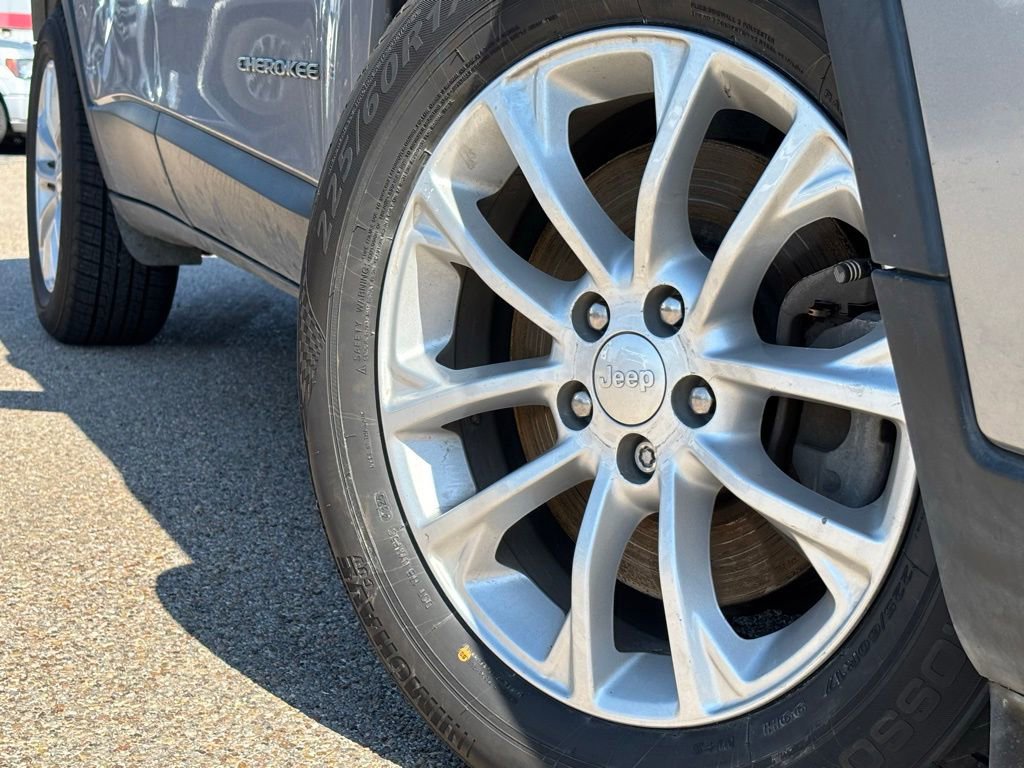 Used 2020 Jeep Cherokee Latitude with VIN 1C4PJLCB4LD538742 for sale in Bryan, TX