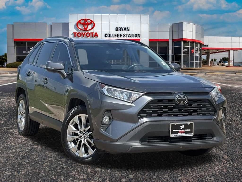 2020 Toyota RAV4 XLE Premium