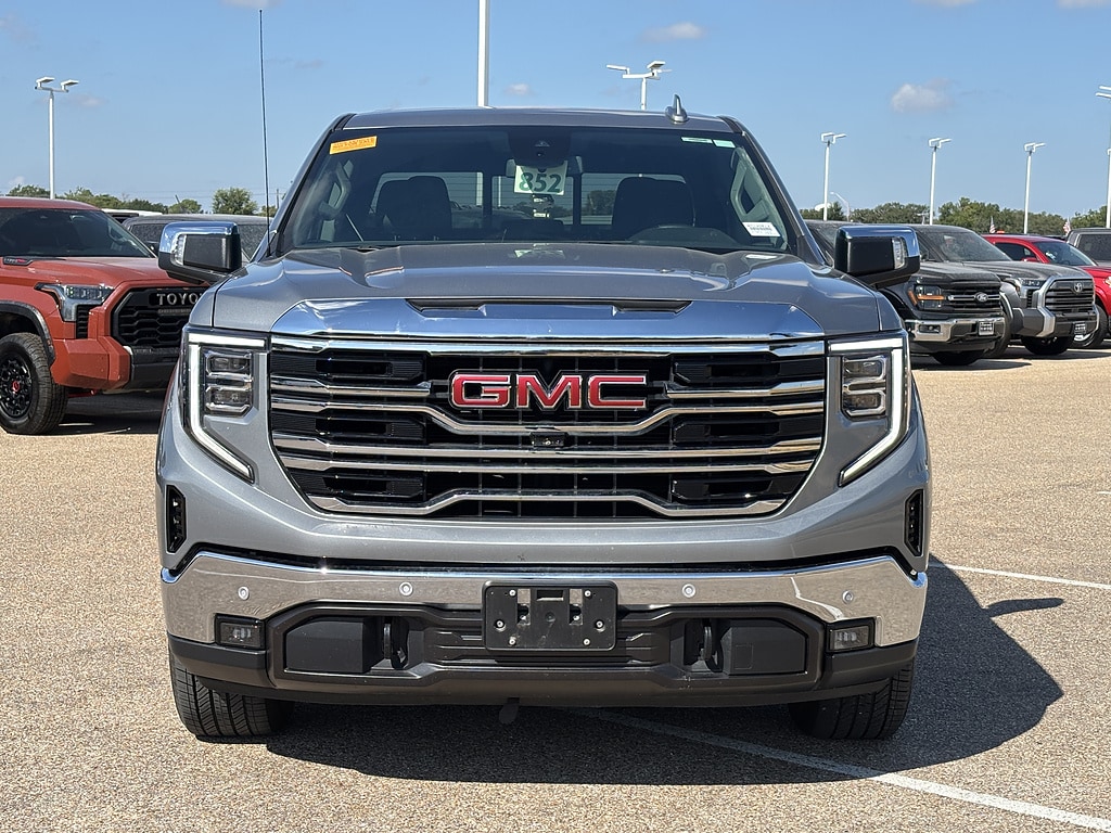 Used 2026 GMC Sierra 1500 SLT Truck Crew Cab