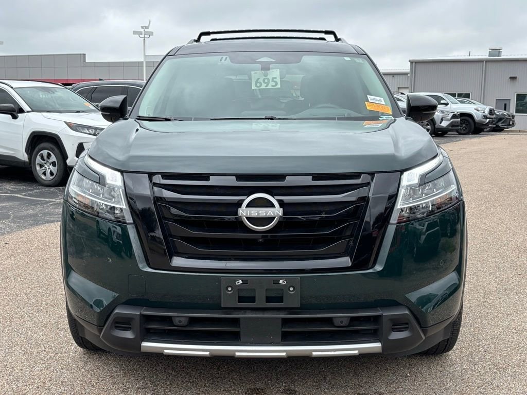 Used 2024 Nissan Pathfinder Platinum SUV