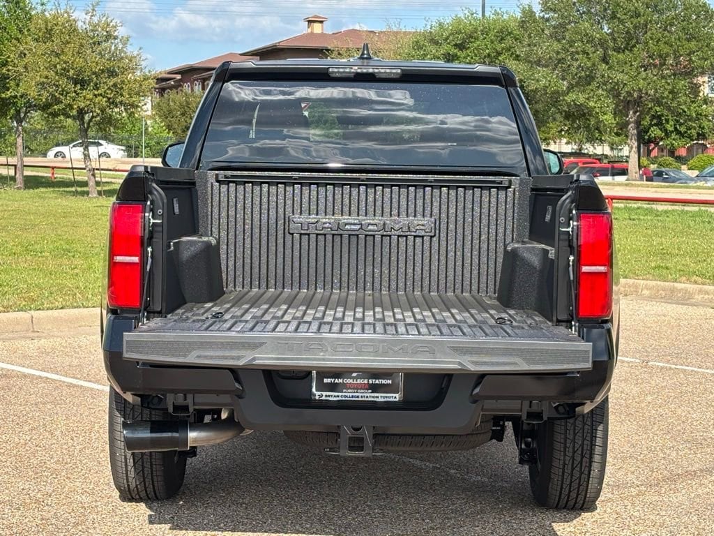 2026 Toyota Tacoma SR5 - Photo 7