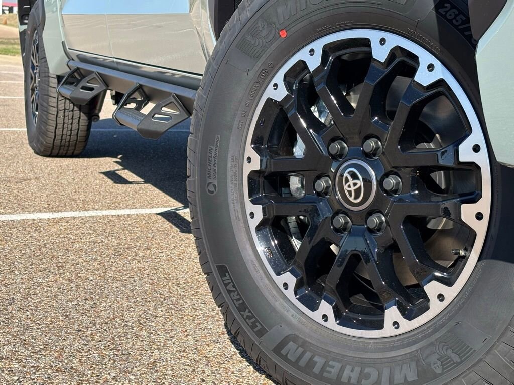 New 2026 Toyota Tundra SR5 SR5 CREWMAX 5.5