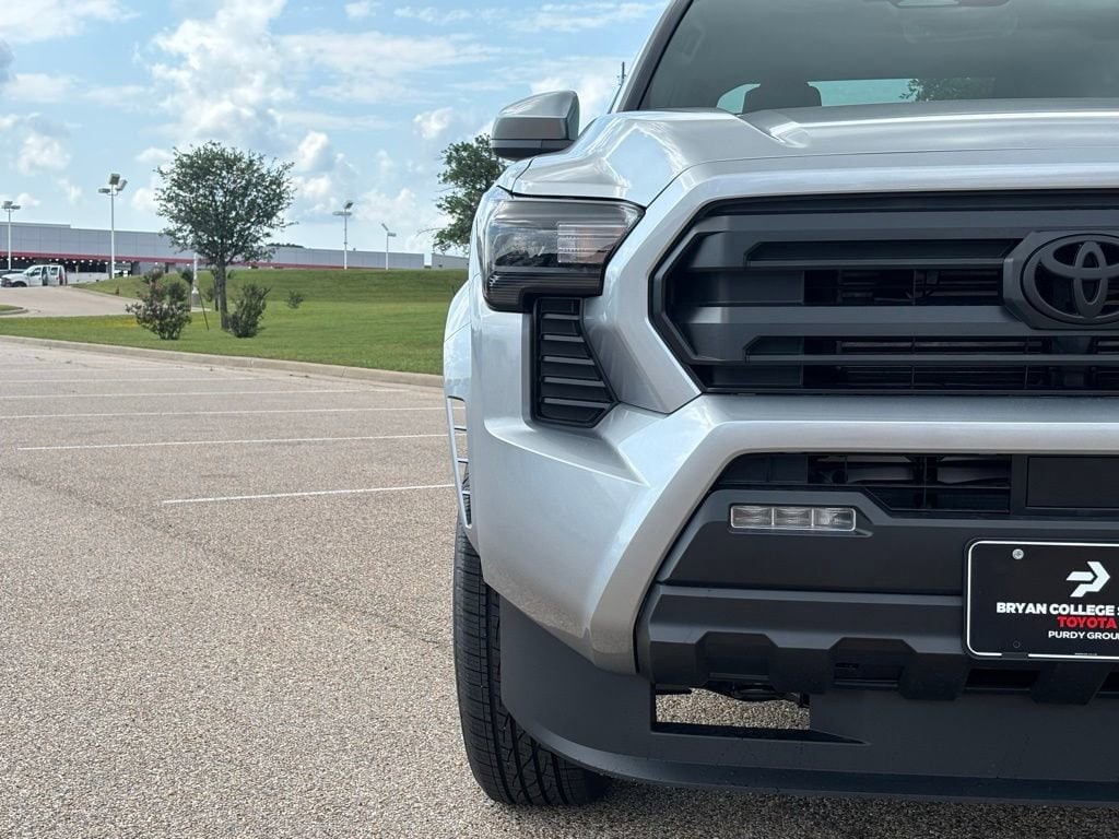 New 2026 Toyota Tacoma SR5 4X4 DOUBLE CAB