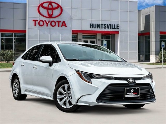 2023 Toyota Corolla LE's photo
