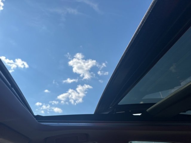 2023 Toyota Camry XSE photo 4