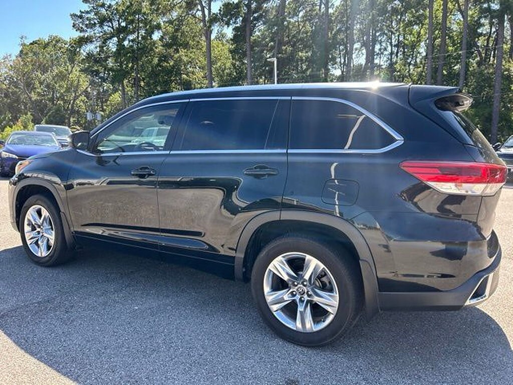 Used 2019 Toyota Highlander SUV