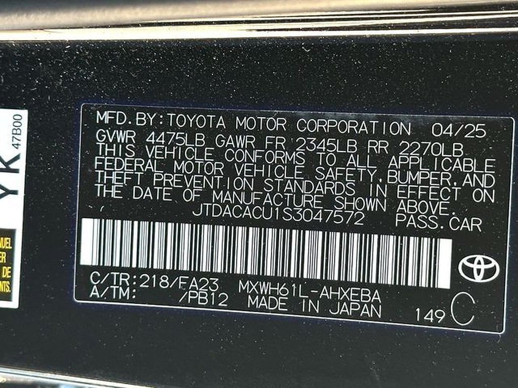 2025 Toyota Prius SE - Photo 30