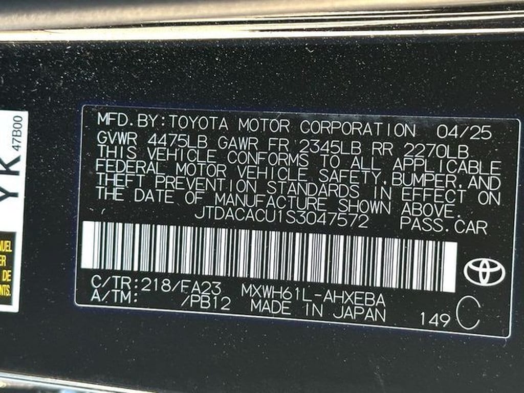 2025 Toyota Prius SE - Photo 30