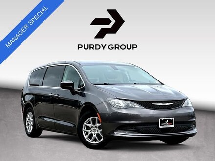 2022 Chrysler Voyager LX Van Passenger Van
