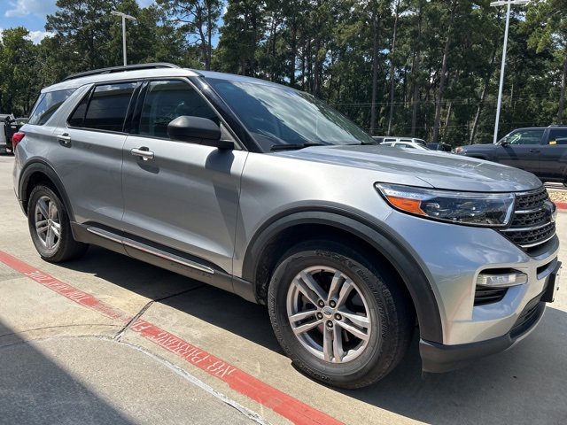 2022 Ford Explorer XLT photo 2
