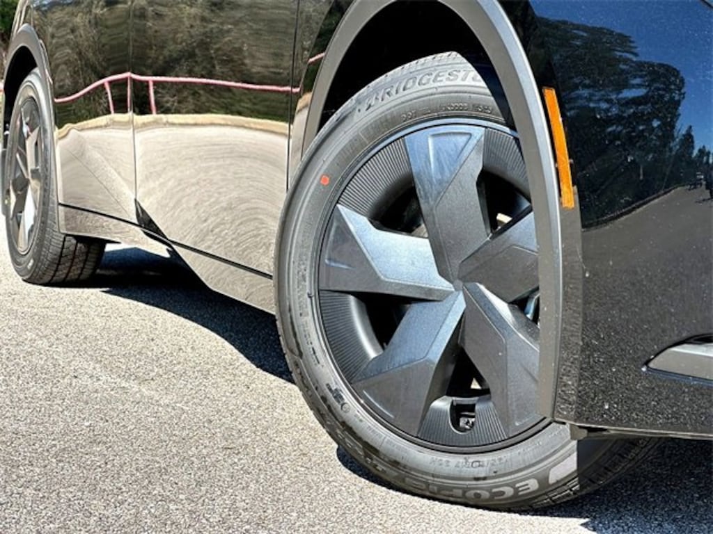 New 2026 Toyota Prius Plug-in Hybrid SE PLUG-IN HYBRID